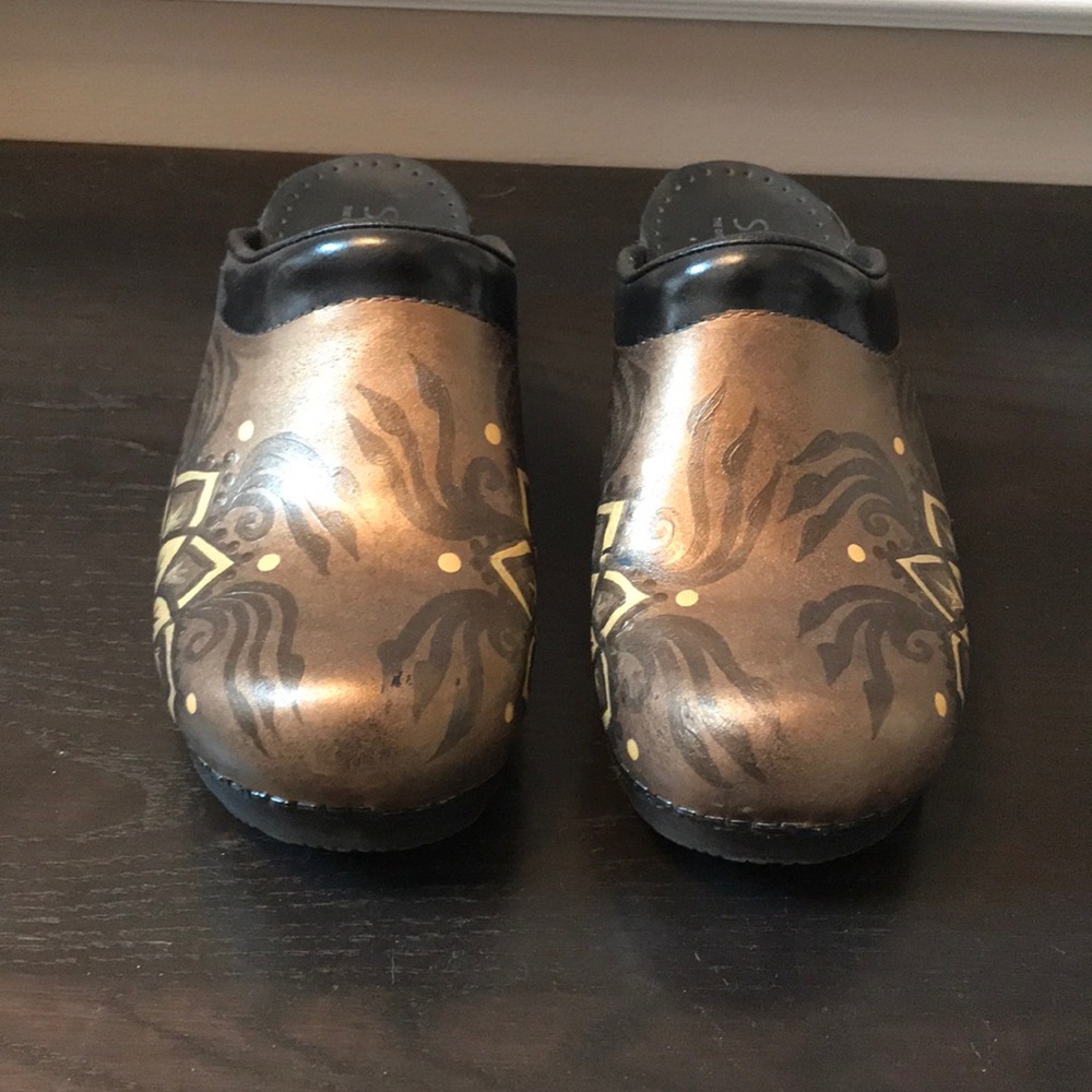 Sanita Danish Clogs
